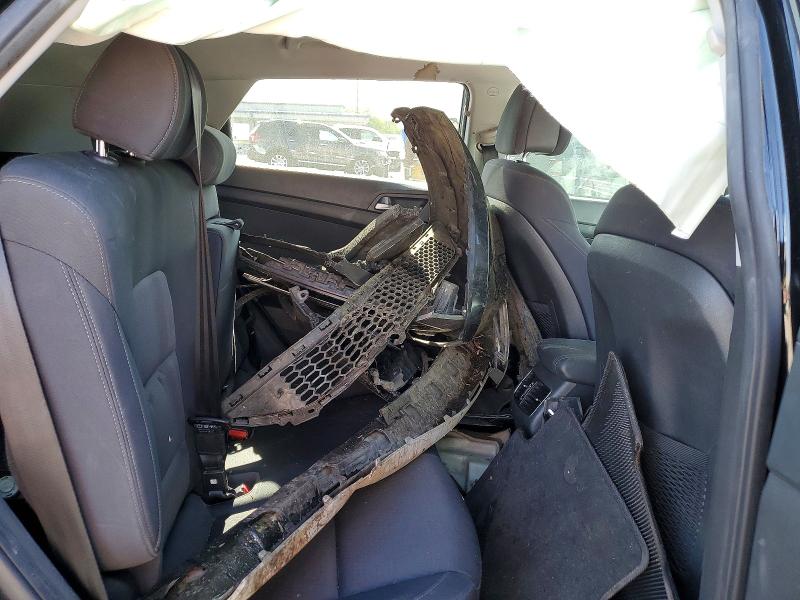 Photo 11 from auction – 2017 HYUNDAI TUCSON with VIN KM8J33A2XHU274318