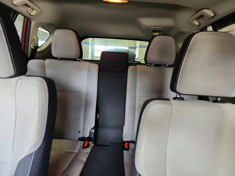 Photo 10 from auction – 2018 TOYOTA RAV4 with VIN JTMRFREV1JD223043