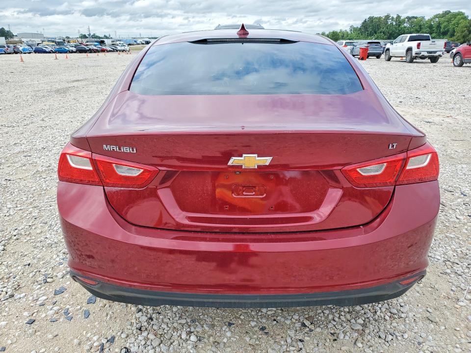 Photo 6 from auction – 2018 CHEVROLET MALIBU with VIN 1G1ZD5ST1JF206029