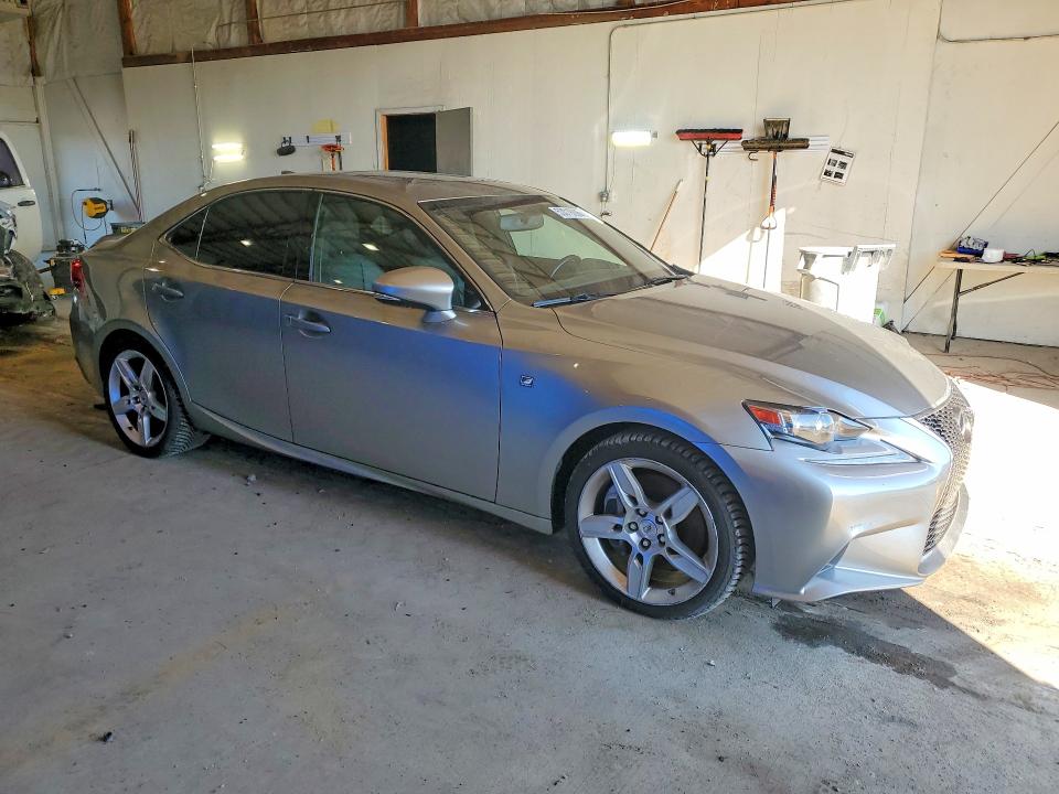Photo 4 from auction – 2016 LEXUS IS with VIN JTHCE1D29G5012515