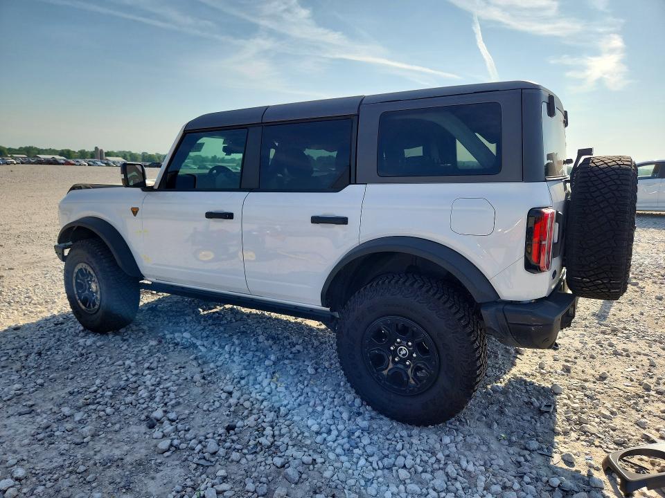 Фото 2 с аукциона – 2024 FORD BRONCO с VIN 1FMEE9BP7RLA57776