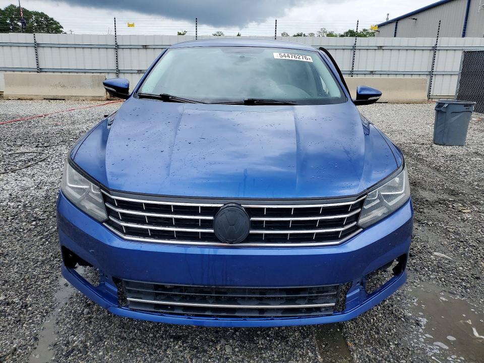 Photo 5 from auction – 2017 VOLKSWAGEN PASSAT with VIN 1VWAT7A36HC080523
