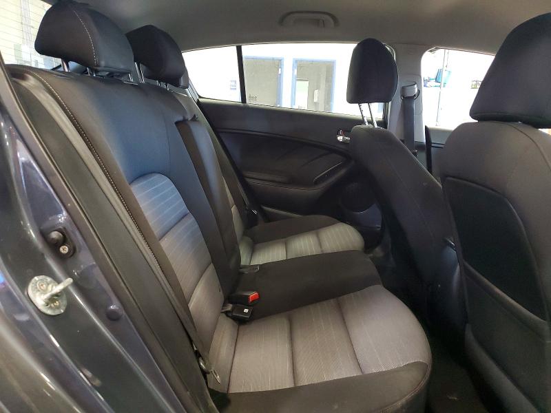 Photo 11 from auction – 2016 KIA FORTE with VIN KNAFX5A83G5626479