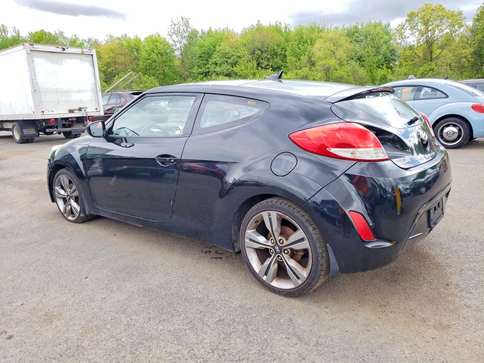 Photo 2 from auction – 2013 HYUNDAI VELOSTER with VIN KMHTC6AD3DU099190