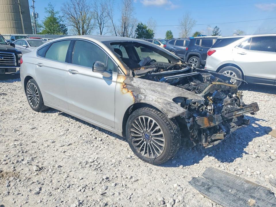 Photo 4 from auction – 2017 FORD FUSION with VIN 3FA6P0T94HR165907