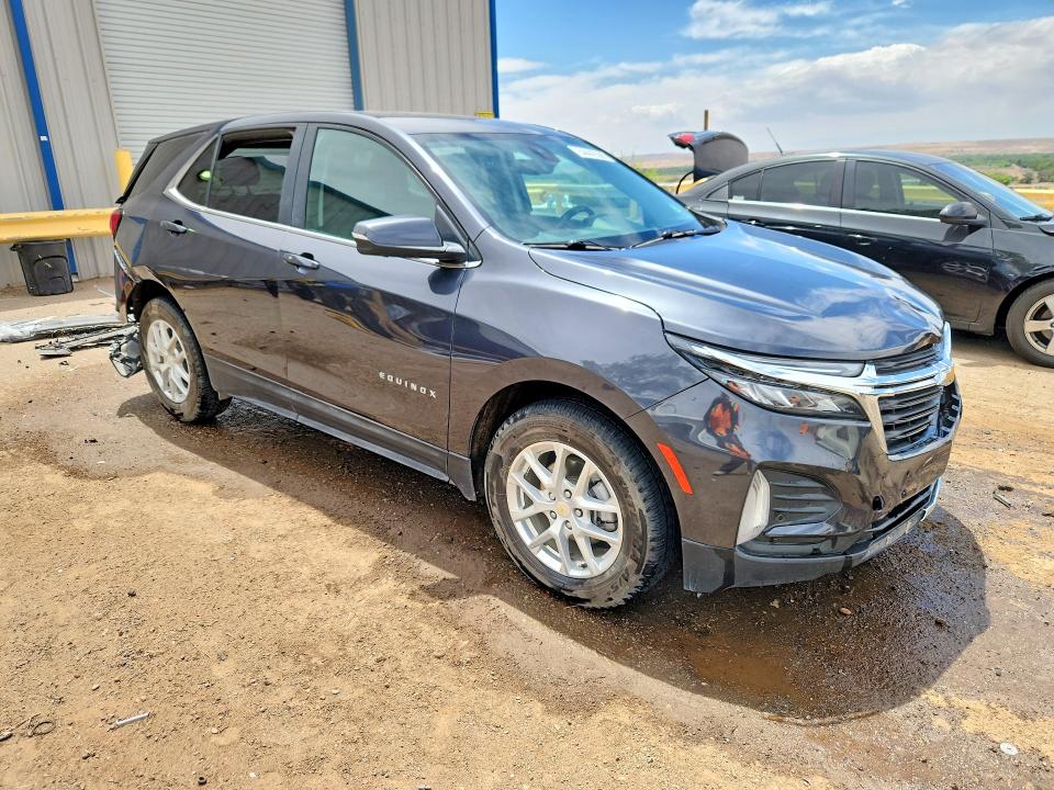 Photo 4 from auction – 2022 CHEVROLET EQUINOX with VIN 2GNAXUEV7N6145926