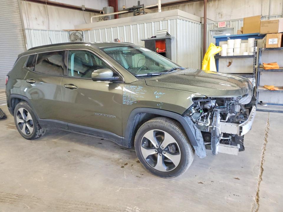 Photo 4 from auction – 2017 JEEP COMPASS with VIN 3C4NJCBB6HT658696