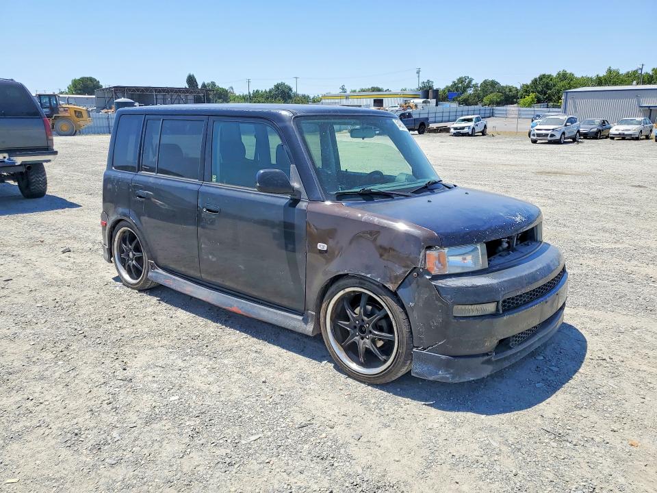 Photo 4 from auction – 2005 TOYOTA SCION with VIN JTLKT334250206853