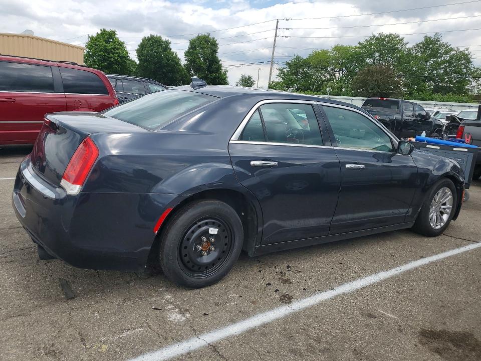 Photo 3 from auction – 2017 CHRYSLER 300C with VIN 2C3CCAEG1HH552117