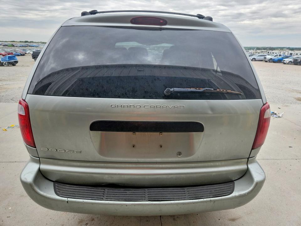 Photo 6 from auction – 2004 DODGE GRAND CARAVAN with VIN 1D4GP24R74B569987