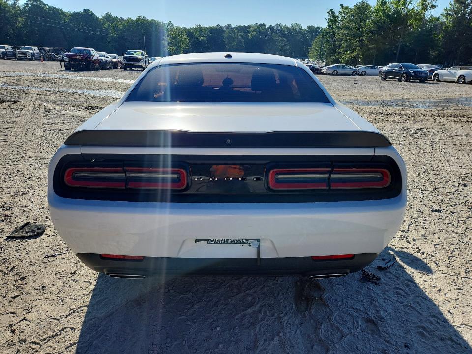 Photo 6 from auction – 2019 DODGE CHALLENGER with VIN 2C3CDZAGXKH724086