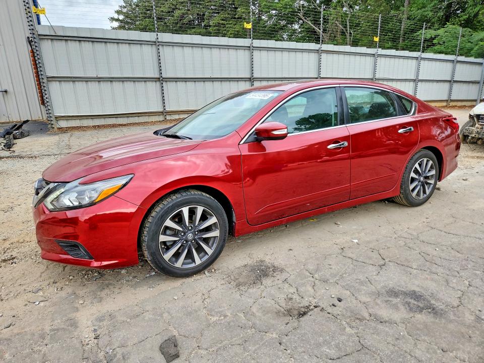 NISSAN ALTIMA 2017 with VIN 1N4AL3AP3HC130833 - Photo from auction