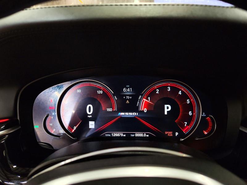 Photo 9 from auction – 2018 BMW M550I with VIN WBAJB9C52JB035796