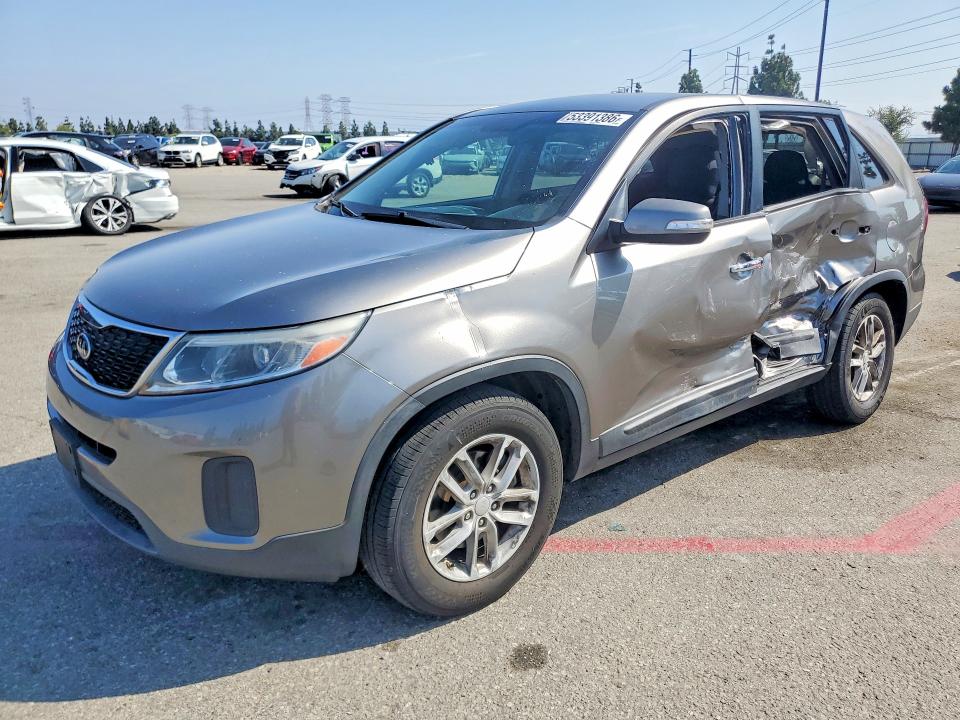 Photo 1 from auction – 2014 KIA SORENTO with VIN 5XYKT3A68EG536927