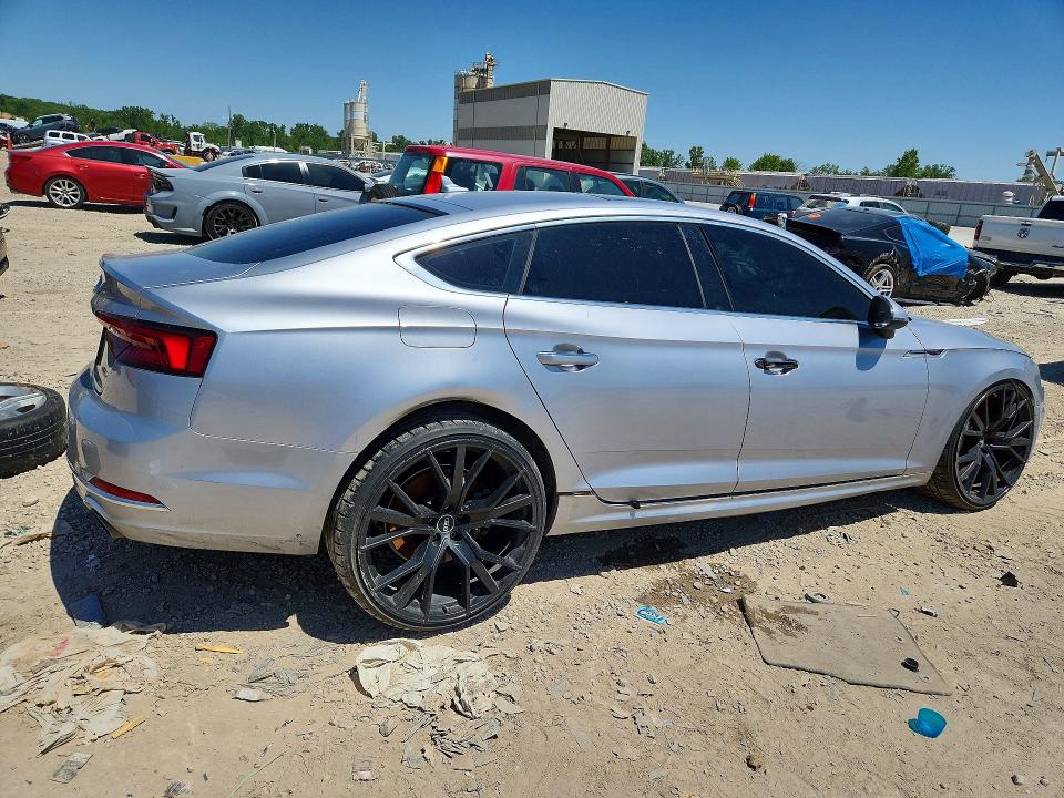 Photo 3 from auction – 2019 AUDI A5 with VIN WAUANCF56KA054472