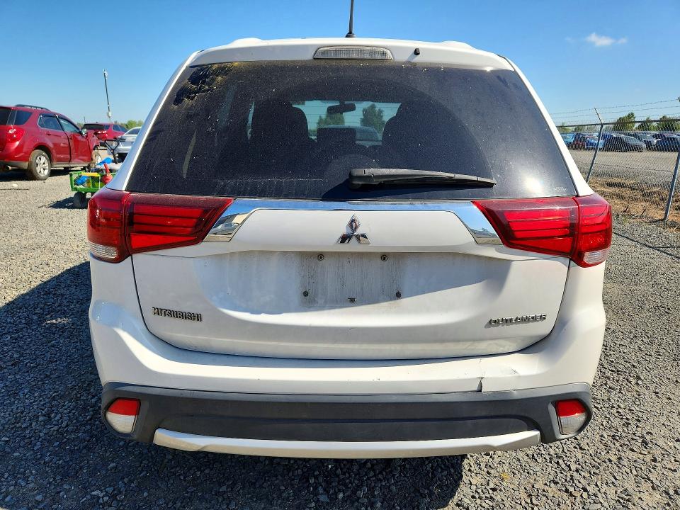 Photo 6 from auction – 2016 MITSUBISHI OUTLANDER with VIN JA4AD2A31GZ009903