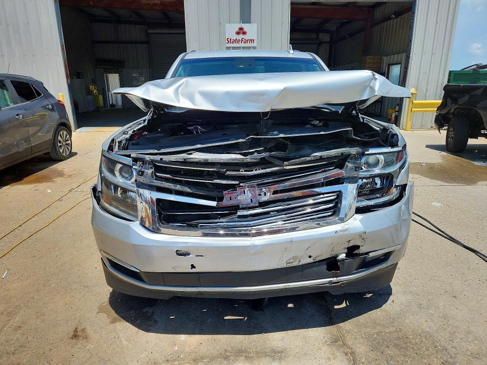 Photo 5 from auction – 2017 CHEVROLET SUBURBAN with VIN 1GNSCJKCXHR206275