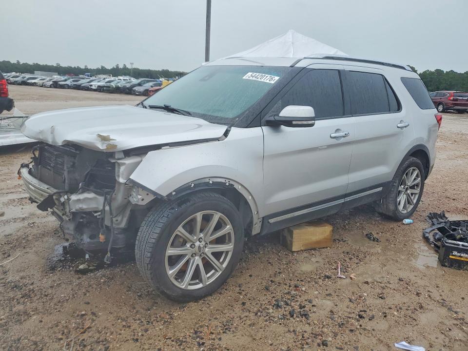 FORD EXPLORER 2016 with VIN 1FM5K8FH8GGC28319 - Photo from auction