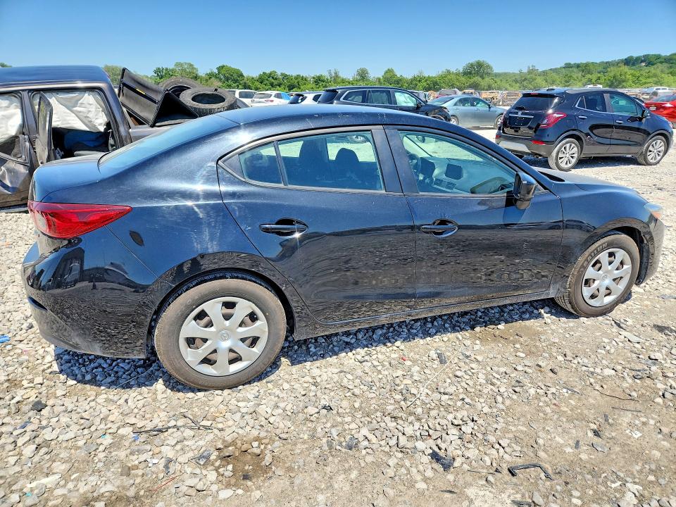 Снимка 3 от търг – 2018 MAZDA 3 с VIN 3MZBN1U7XJM166867