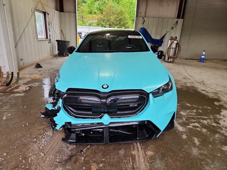 Photo 5 from auction – 2025 BMW M5 with VIN WBS83FK02SCU40077