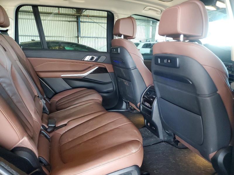 Photo 11 from auction – 2021 BMW X7 with VIN 5UXCW2C01M9E73475