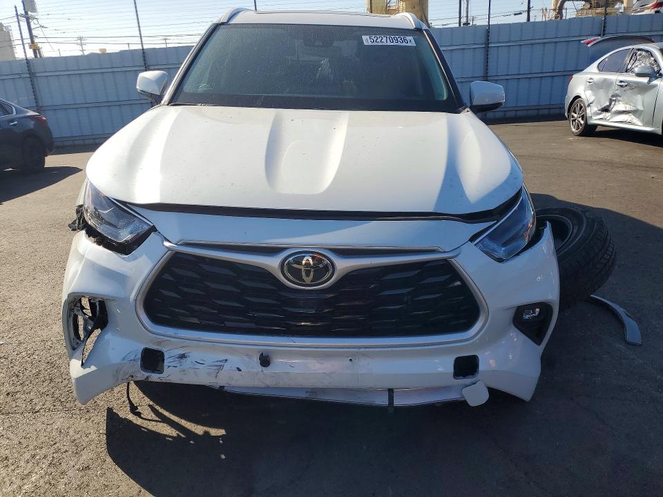 Photo 5 from auction – 2023 TOYOTA HIGHLANDER with VIN 5TDKDRAH6PS024820