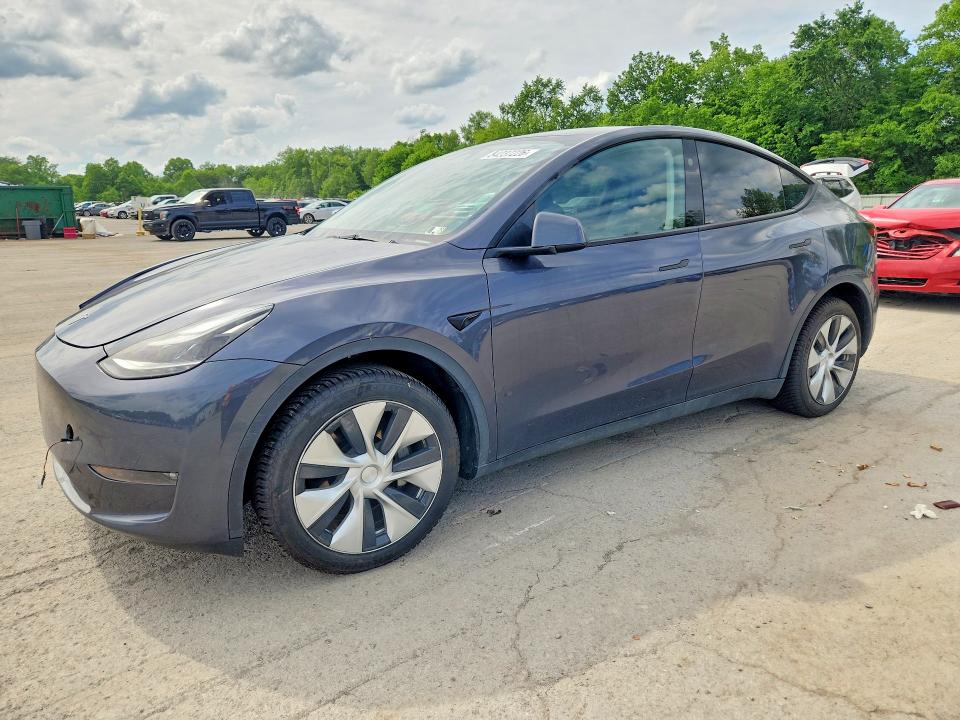 TESLA MODEL Y 2023 с VIN 7SAYGAEE3PF878495 - Снимка от търг