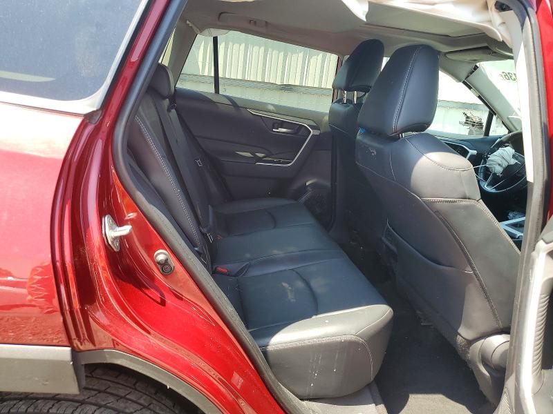 Photo 11 from auction – 2021 TOYOTA RAV4 with VIN 2T3A1RFV4MC143867