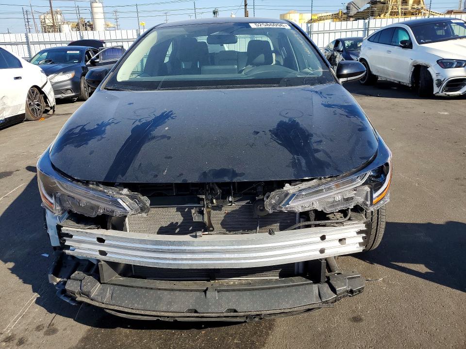 Снимка 5 от търг – 2025 TOYOTA COROLLA с VIN 5YFB4MDE0SP275077