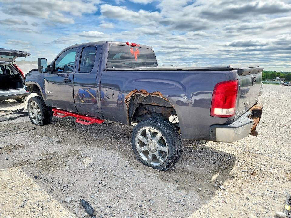 Photo 2 from auction – 2011 GMC SIERRA with VIN 1GTR2VE31BZ227410