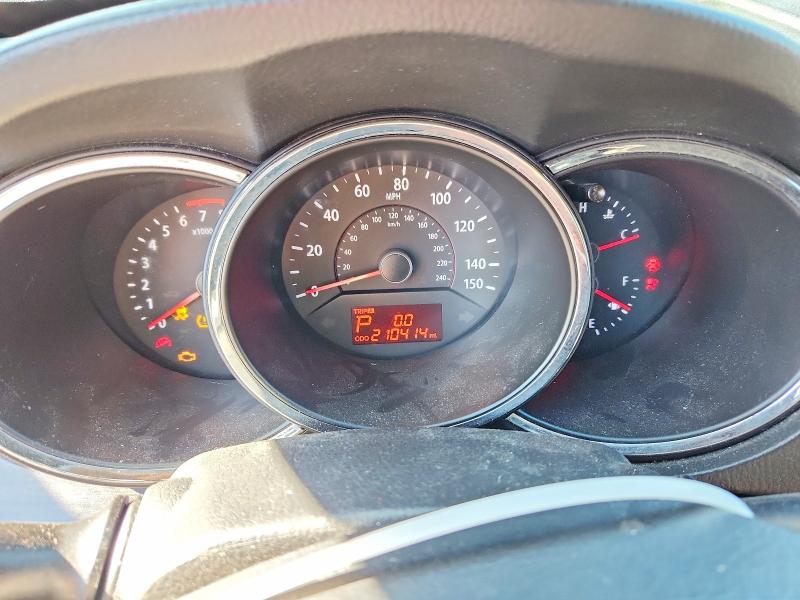 Photo 9 from auction – 2013 KIA SORENTO with VIN 5XYKT4A18DG393499