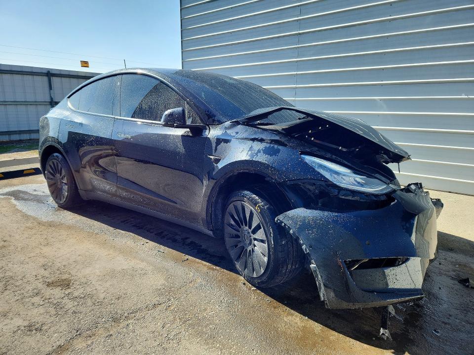 Photo 4 from auction – 2022 TESLA MODEL Y with VIN 7SAYGDEE1NF354891