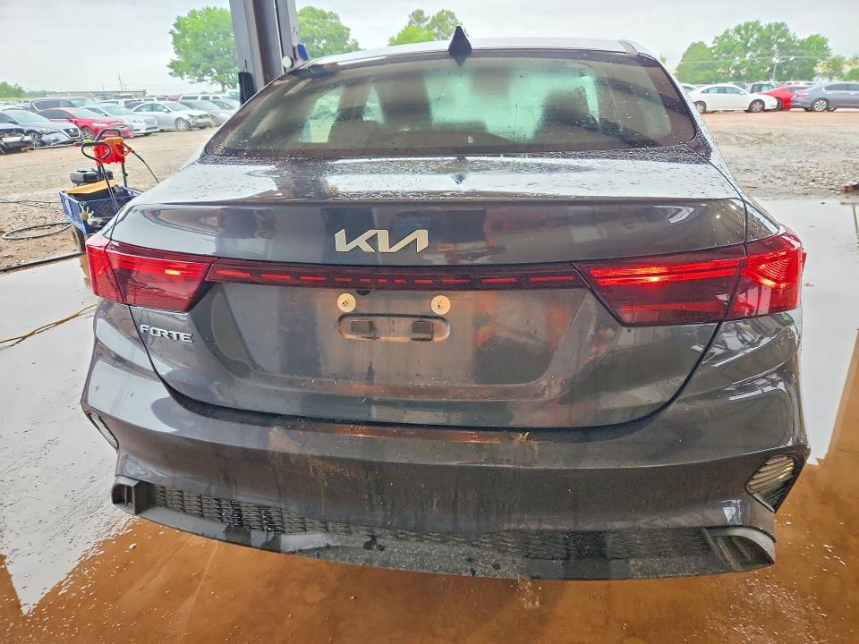 Photo 6 from auction – 2024 KIA FORTE with VIN 3KPF24AD9RE789542