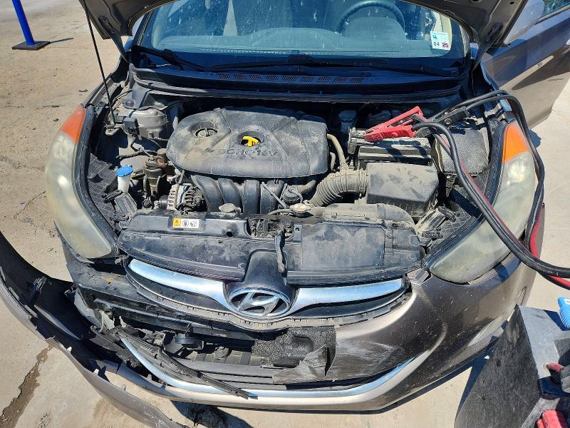 Снимка 11 от търг – 2013 HYUNDAI ELANTRA с VIN 5NPDH4AE0DH291412