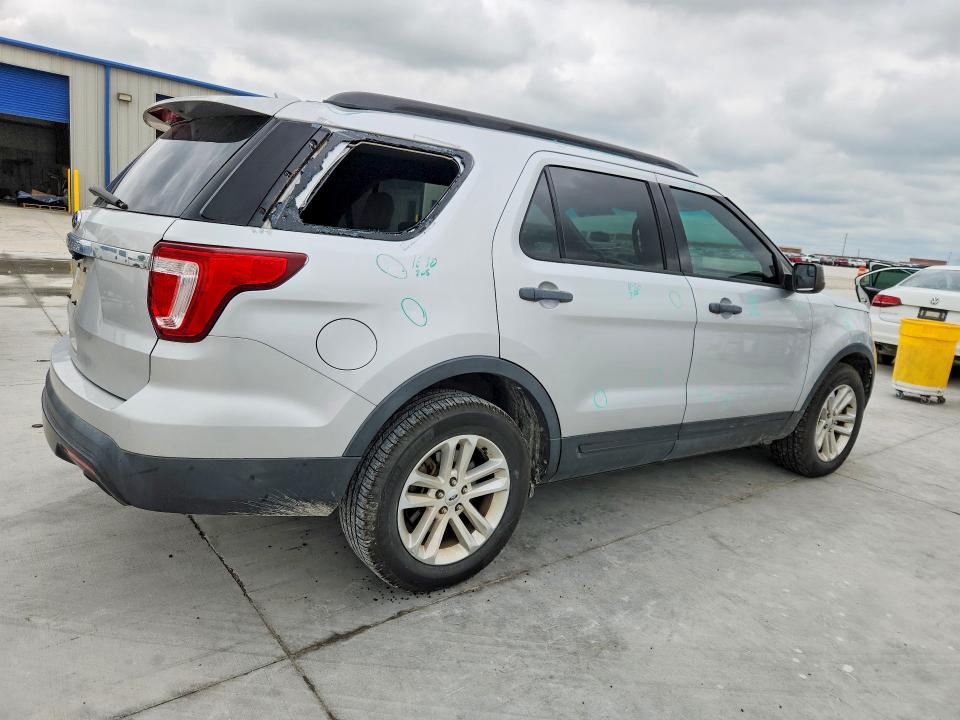 Photo 3 from auction – 2017 FORD EXPLORER with VIN 1FM5K7B89HGB30692