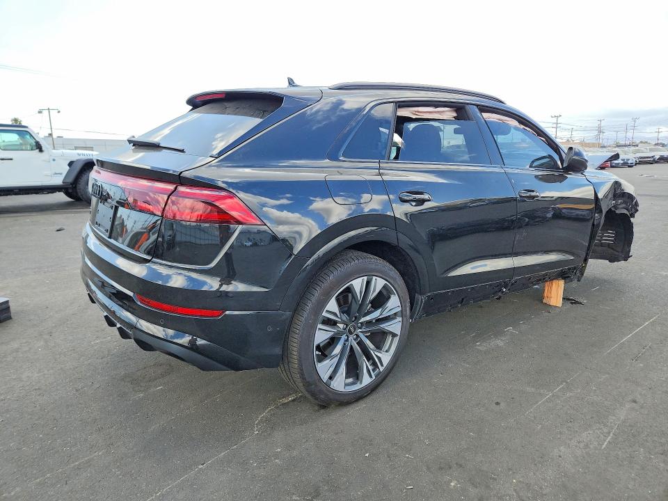 Photo 3 from auction – 2025 AUDI Q8 with VIN WA1EVBF19SD015427