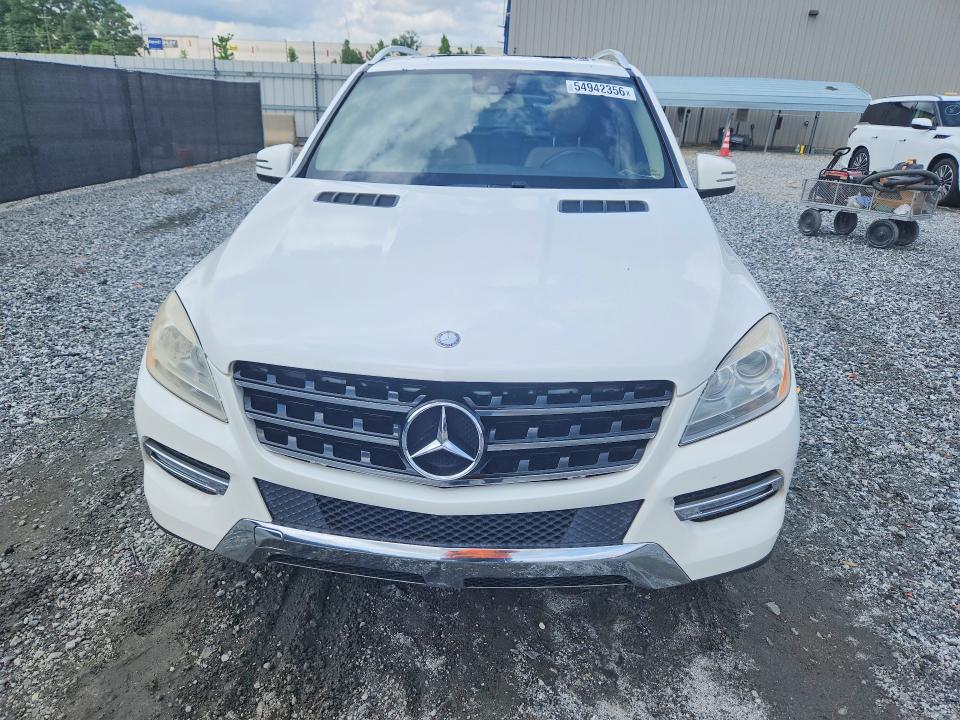 Photo 5 from auction – 2015 MERCEDES-BENZ ML with VIN 4JGDA5HB8FA471877