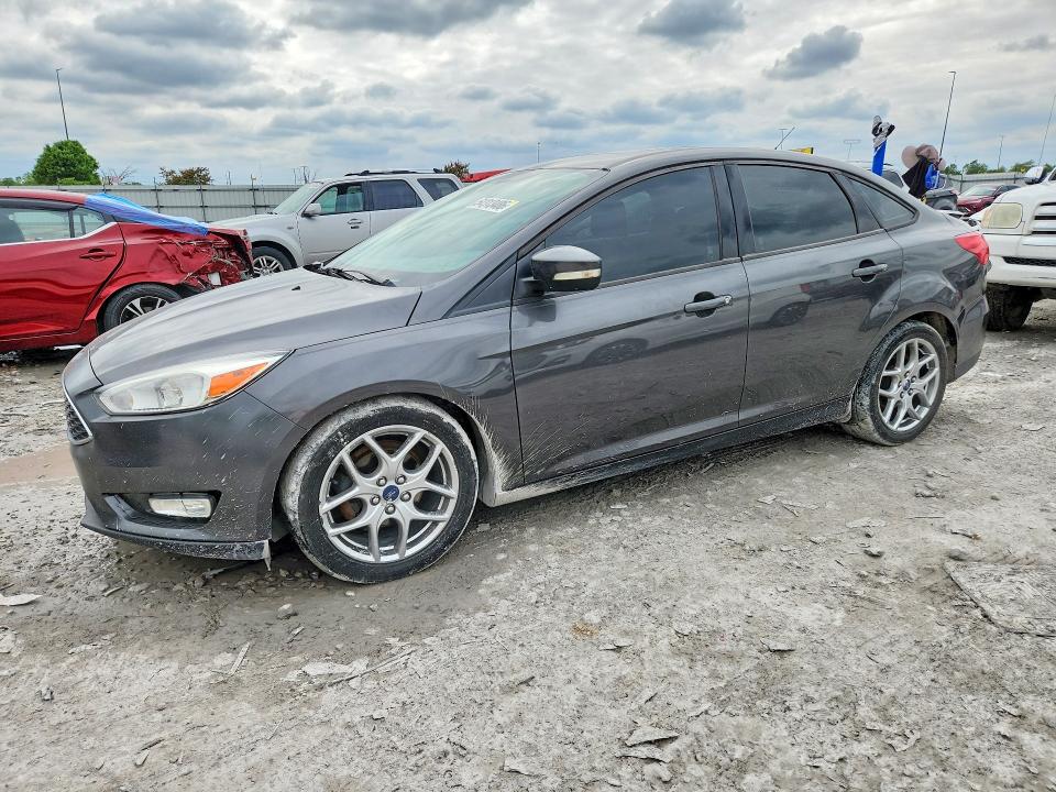 FORD FOCUS 2015 with VIN 1FADP3F28FL348312 - Photo from auction