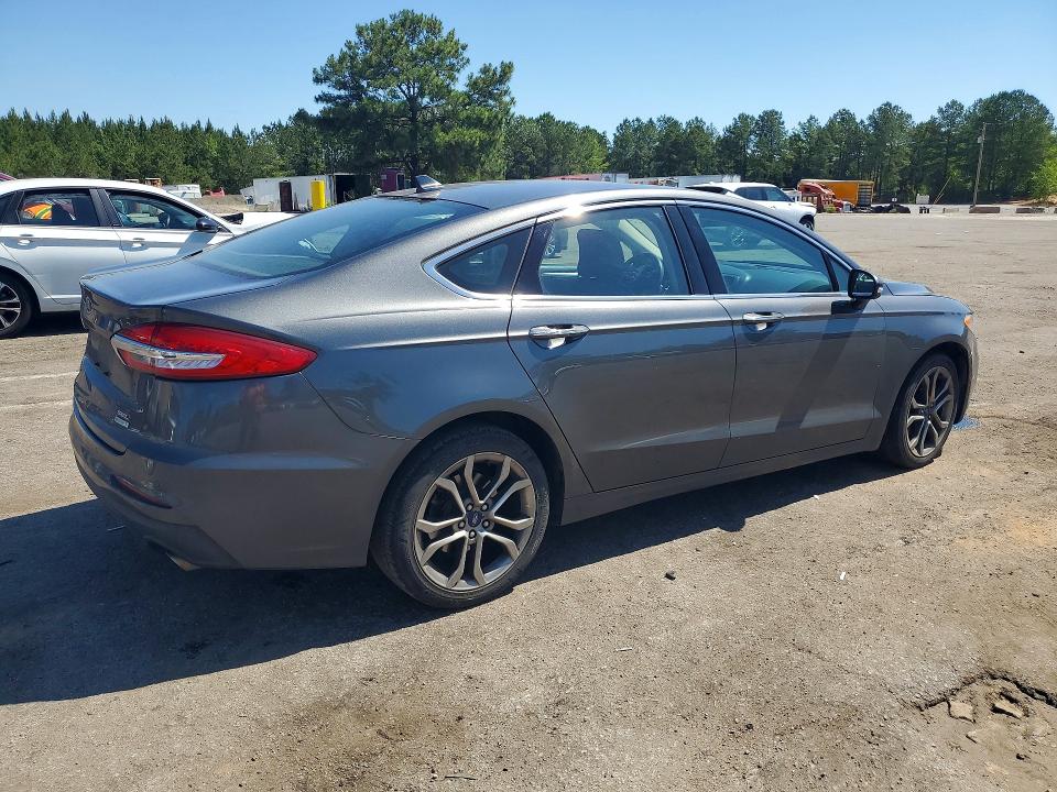 Photo 3 from auction – 2019 FORD FUSION with VIN 3FA6P0CDXKR138349