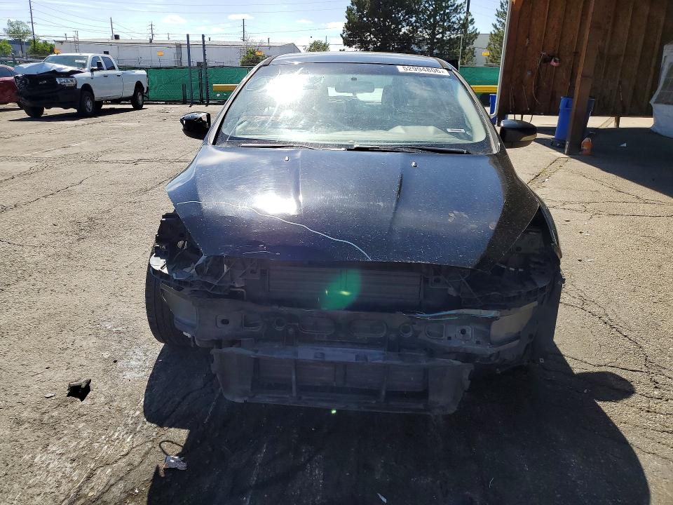 Photo 5 from auction – 2016 FORD FOCUS with VIN 1FADP3K21GL395379