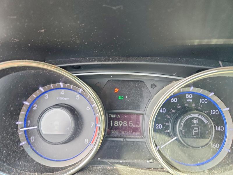 Photo 9 from auction – 2011 HYUNDAI SONATA with VIN 5NPEC4AC8BH181285