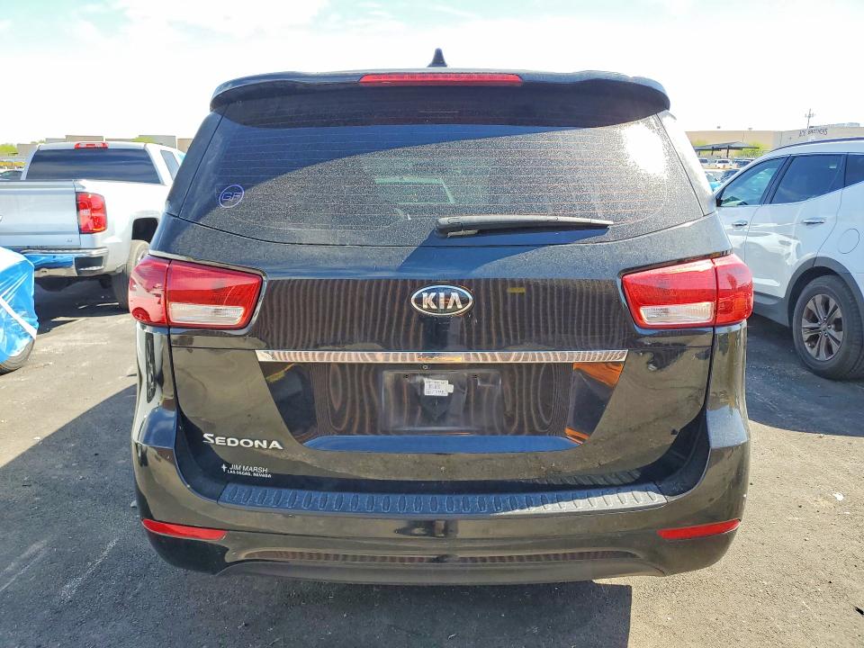 Photo 6 from auction – 2016 KIA SEDONA with VIN KNDMA5C10G6158717