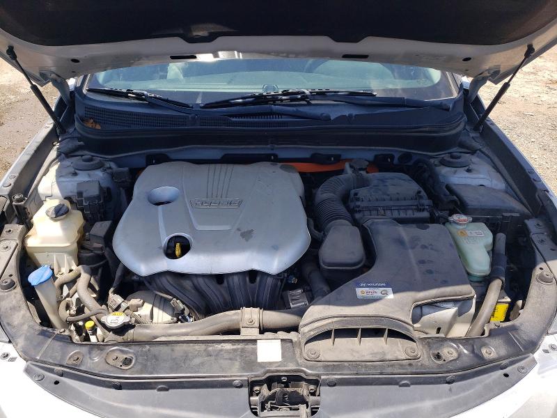 Photo 11 from auction – 2013 HYUNDAI SONATA with VIN KMHEC4A4XDA050521