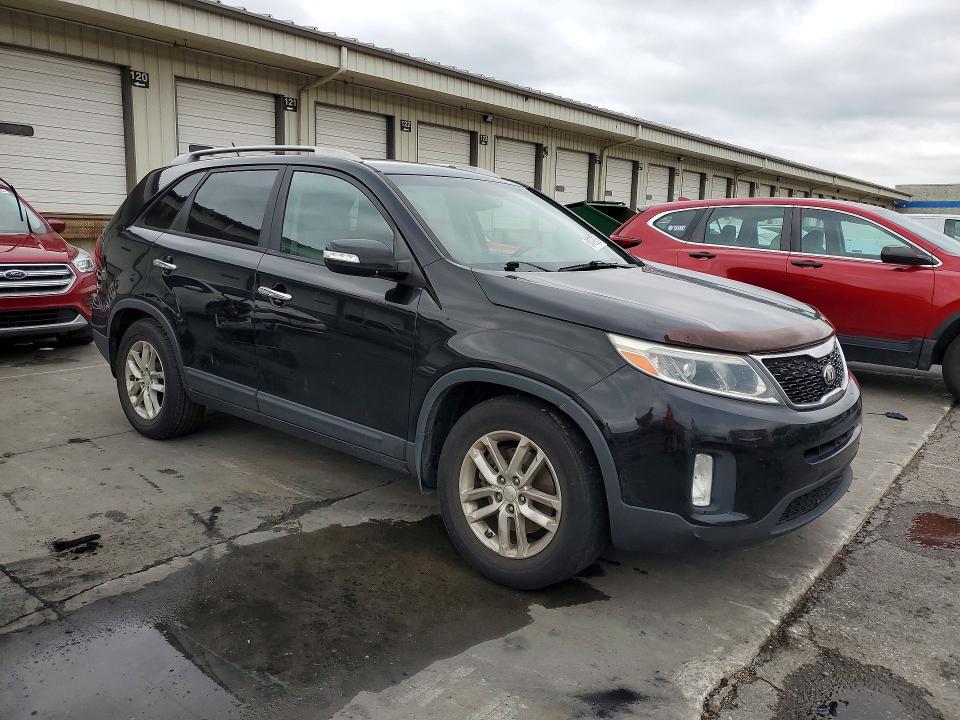 Foto 4 de la subasta – 2014 KIA SORENTO con VIN 5XYKT4A68EG491459