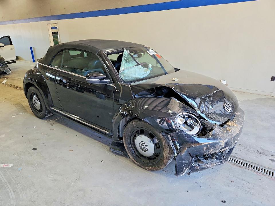 Фото 4 с аукциона – 2014 VOLKSWAGEN BEETLE с VIN 3VW517AT0EM813957