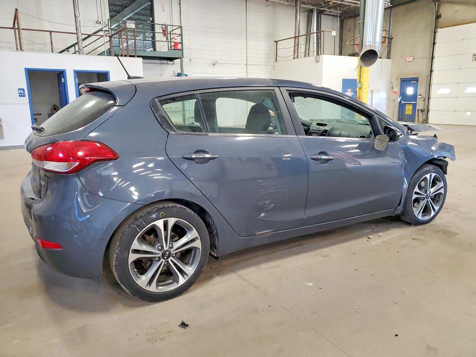 Photo 3 from auction – 2016 KIA FORTE with VIN KNAFX5A83G5626479