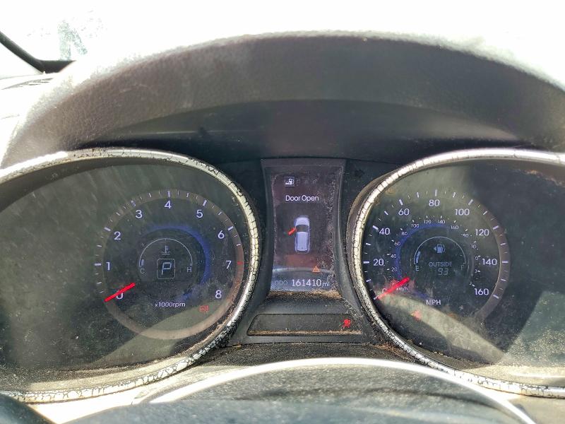 Photo 9 from auction – 2013 HYUNDAI SANTA FE SPORT with VIN 5XYZU3LA1DG110136