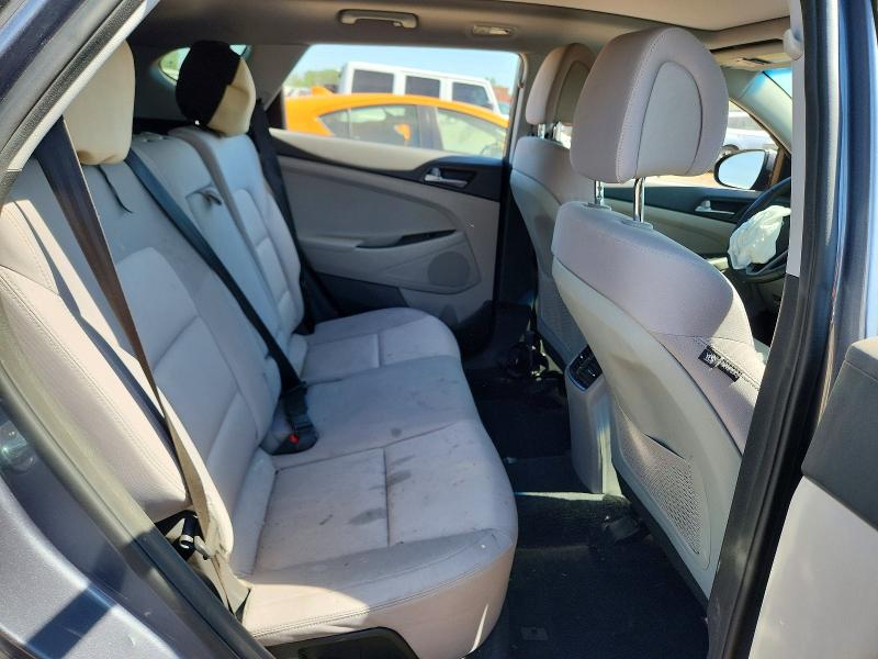 Photo 10 from auction – 2018 HYUNDAI TUCSON with VIN KM8J3CA26JU677573