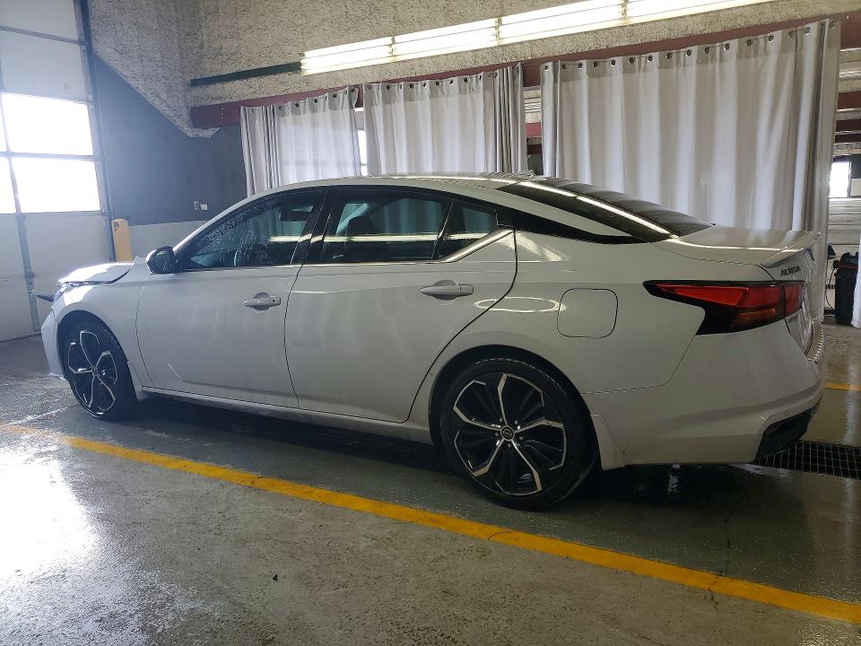 Photo 2 from auction – 2023 NISSAN ALTIMA with VIN 1N4BL4CV2PN333544