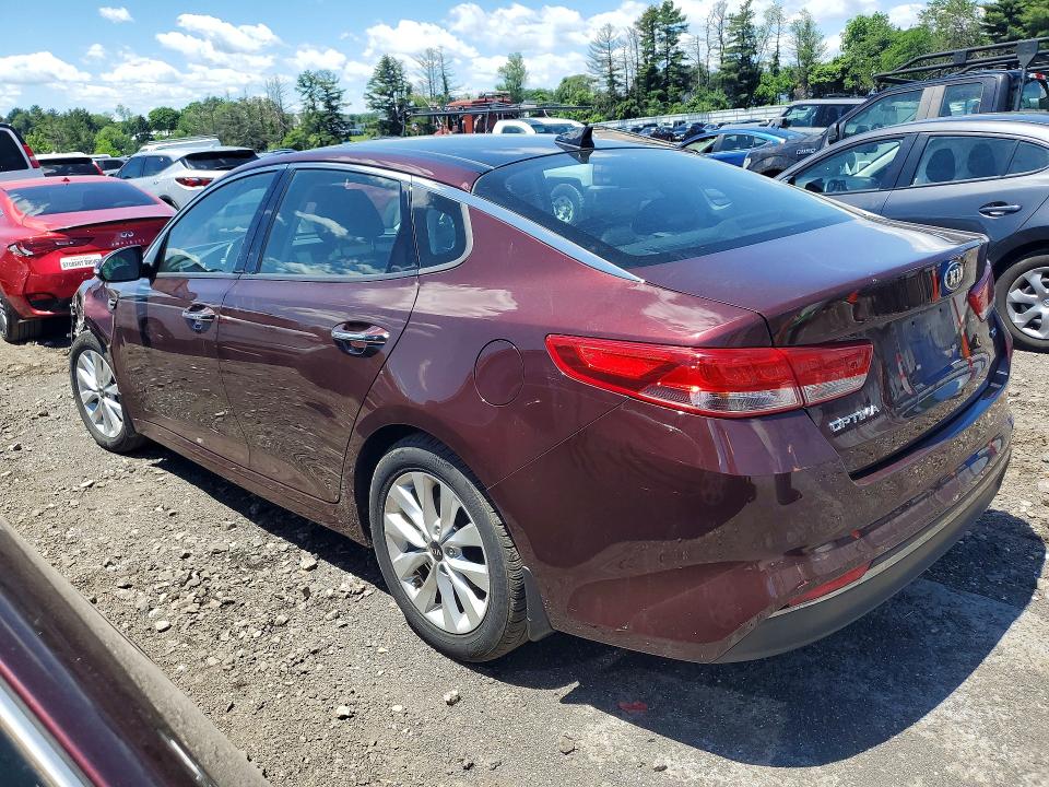 Photo 2 from auction – 2017 KIA OPTIMA with VIN 5XXGU4L37HG150634